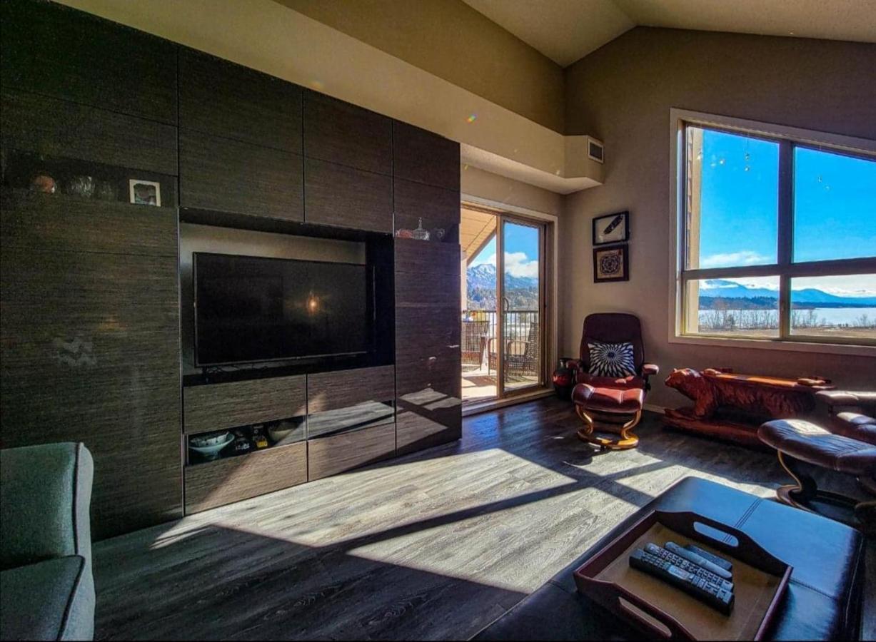 Mountain Getaway Condo - 5 Min Walk To The Beach! Invermere Extérieur photo