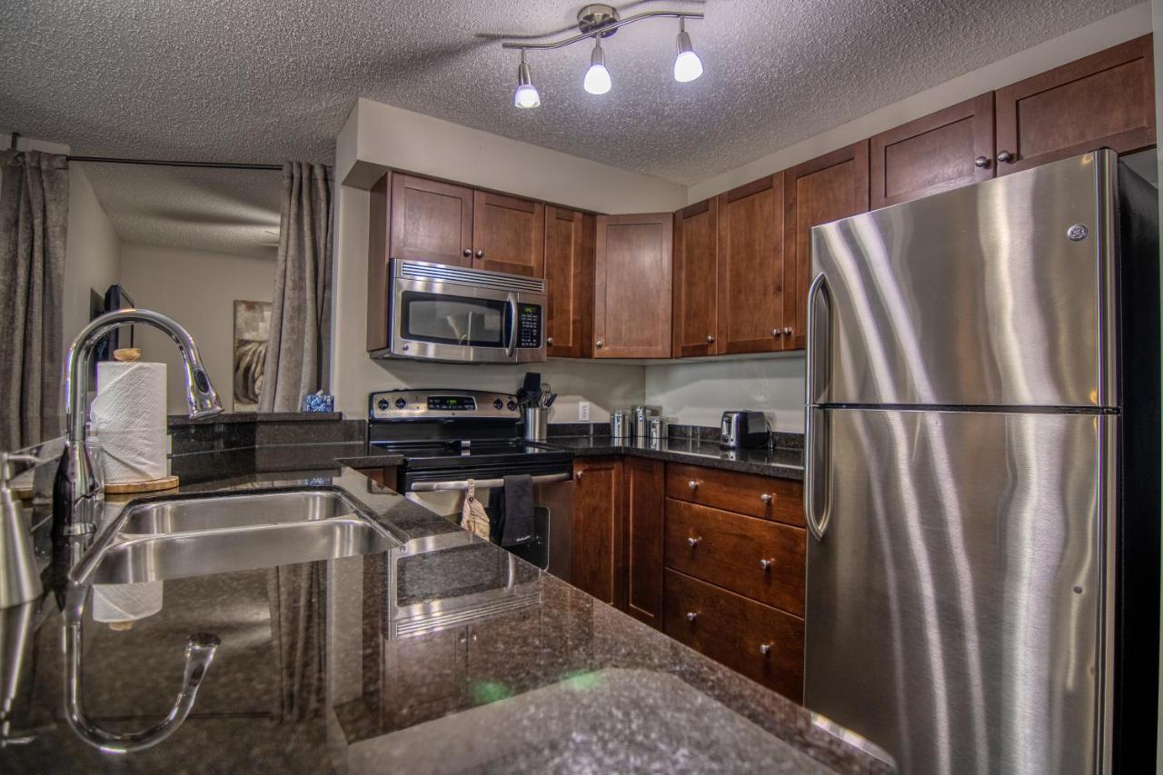 Mountain Getaway Condo - 5 Min Walk To The Beach! Invermere Extérieur photo