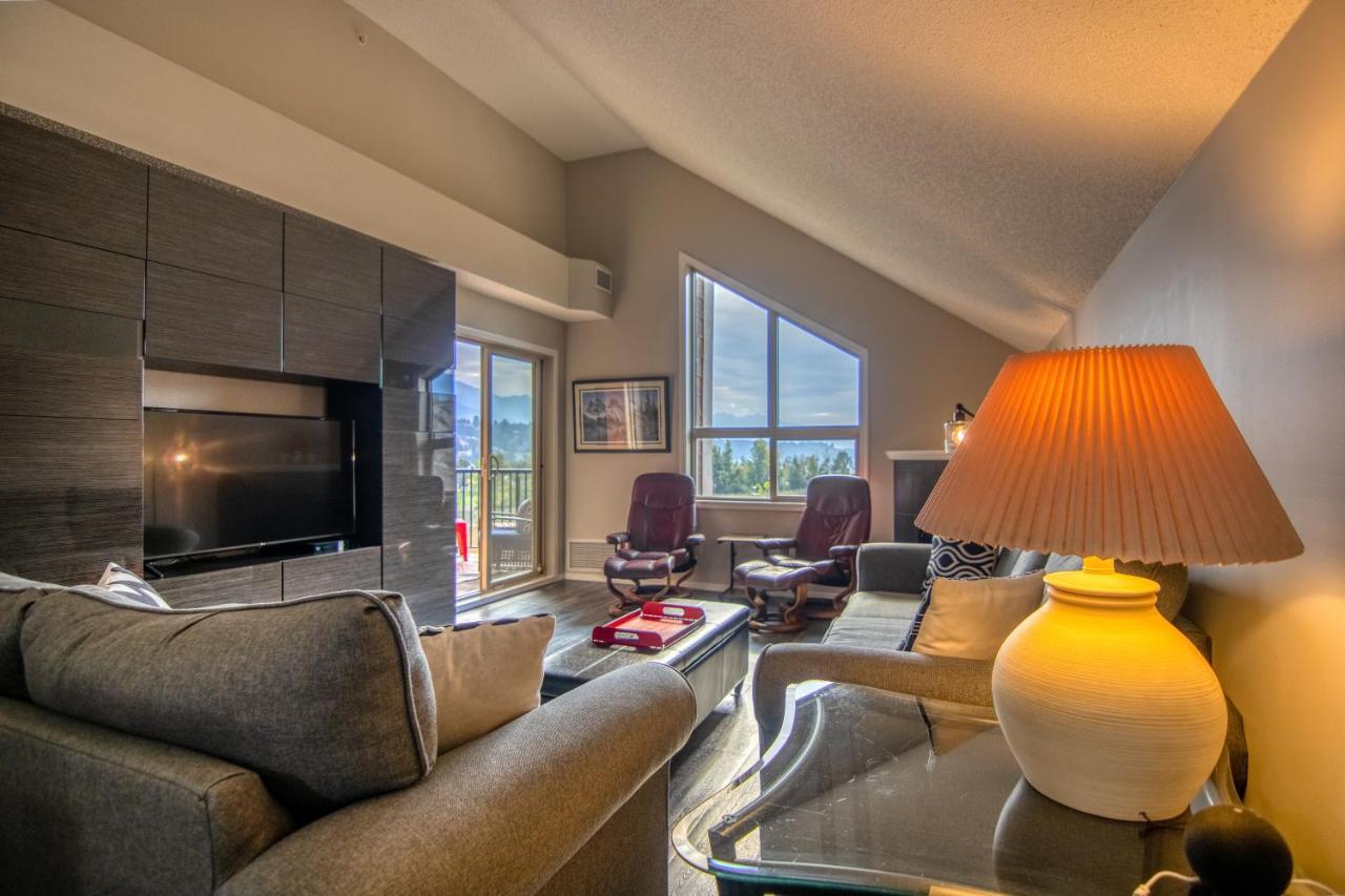 Mountain Getaway Condo - 5 Min Walk To The Beach! Invermere Extérieur photo