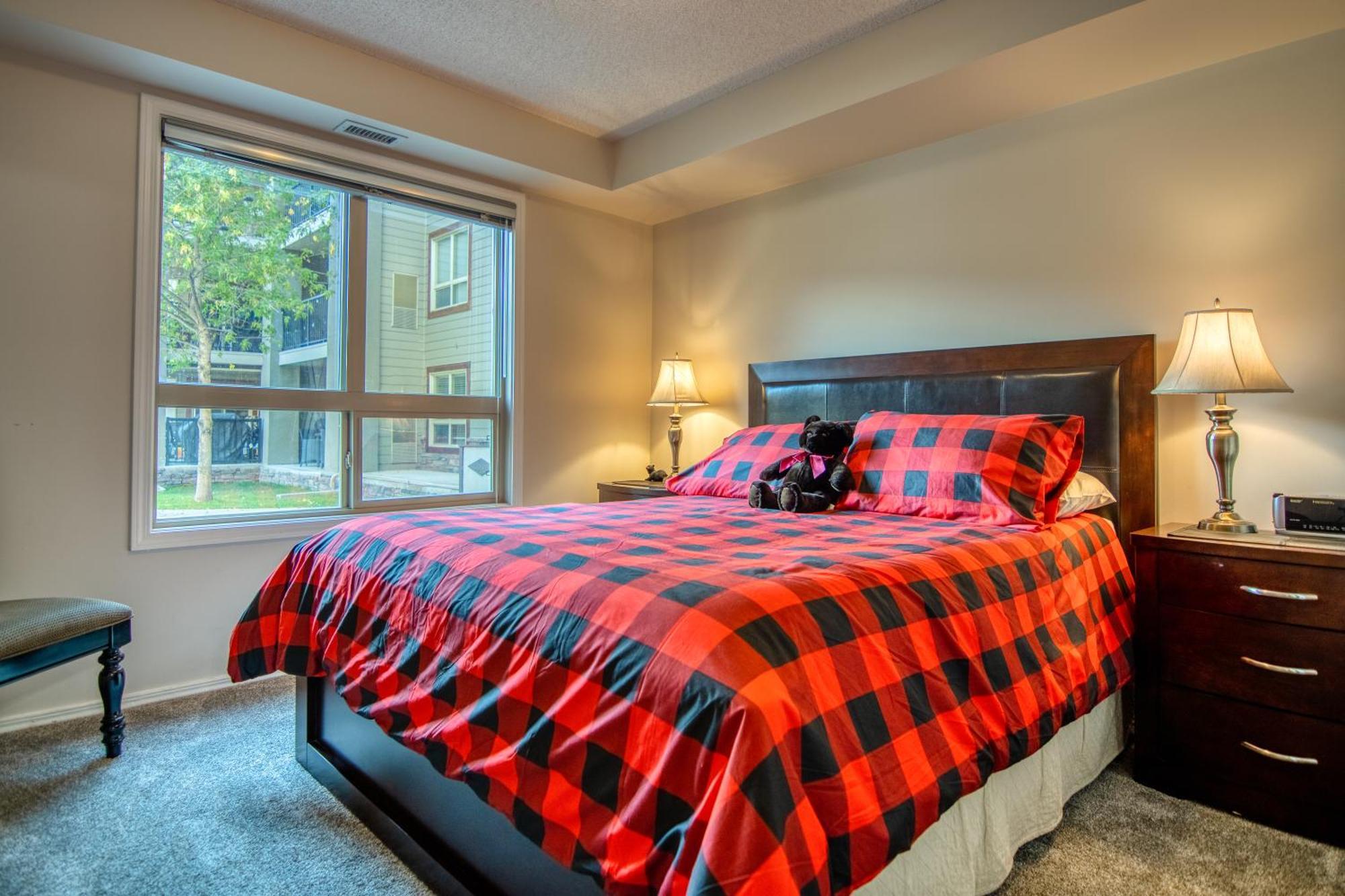 Mountain Getaway Condo - 5 Min Walk To The Beach! Invermere Extérieur photo