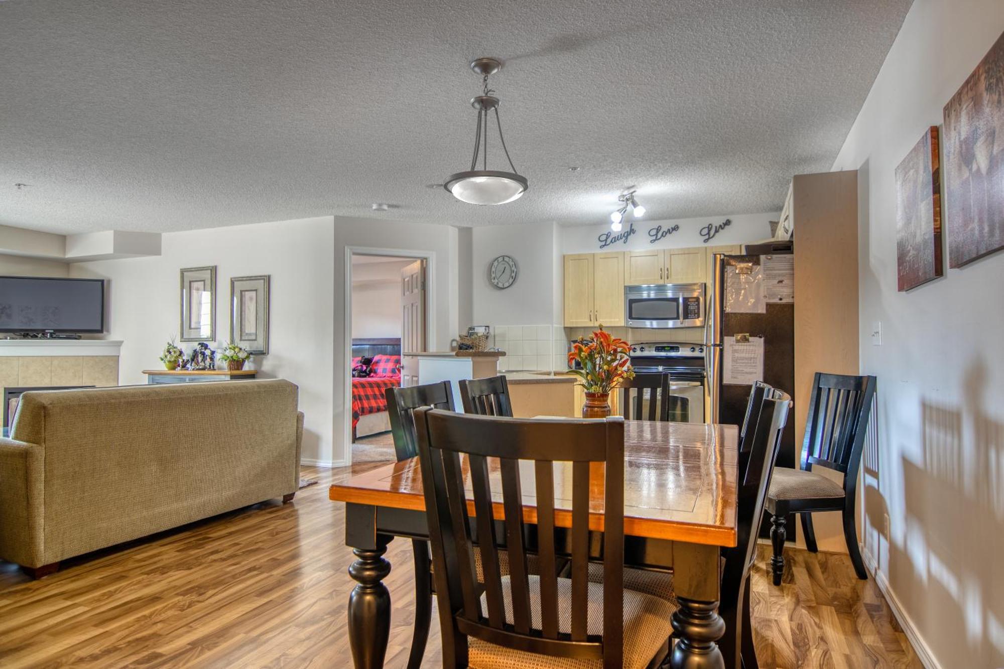 Mountain Getaway Condo - 5 Min Walk To The Beach! Invermere Extérieur photo